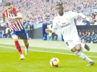 خبرة ريال مدريد في مواجهة طموح أجاكس أمستردام