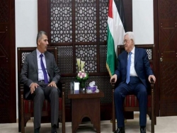 الرئيس الفلسطيني يستقبل وفدا من حركة &quot;حماس&quot;