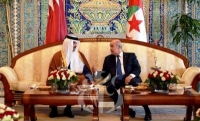 الرئيس تبون يتحادث مع أمير دولة قطر
