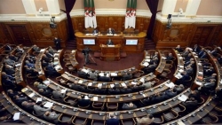 أعضاء مجلس الأمة يصادقون على مشروع قانون المالية لسنة 2019