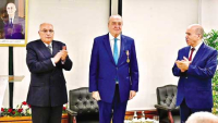 الرئيس تبــون  يُكرّم الدبلـوماسيـة الجزائريـــة