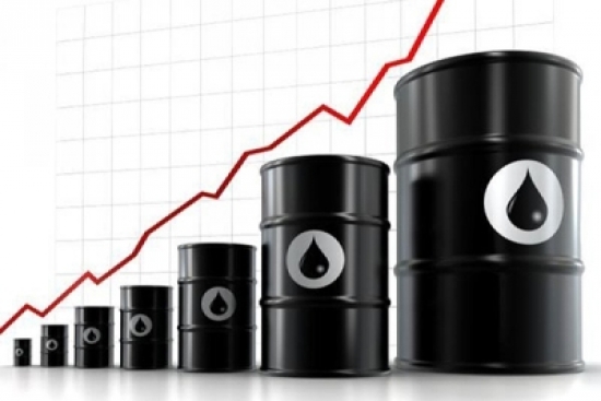 أسعار النفط تحافظ على انتعاشها  فوق 62دولارا للبرميل