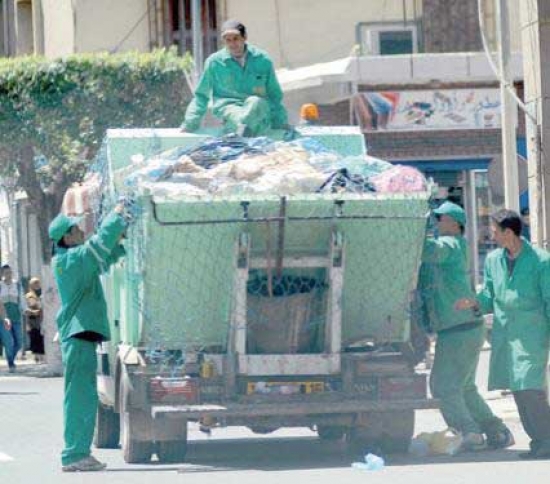 إبرام اتفاقية مع مؤسسات «أونساج» لدعم رفع القمامة المنزلية