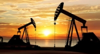 أسعار النفط تحافظ على تماسكها