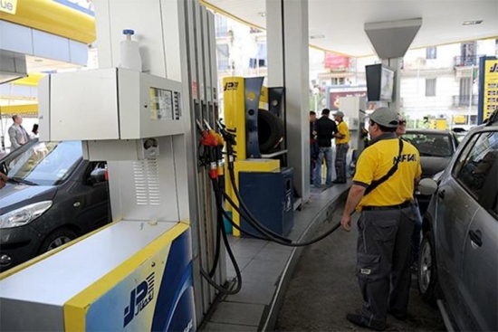 وزارة الطاقة تفند الإشاعات وتطمئن بخصوص فتح محطات الوقود