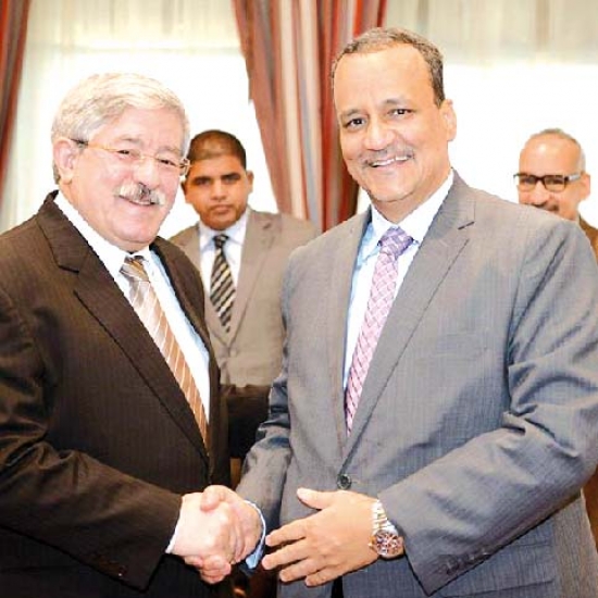 أويحيى يستقبل وزير الشؤون الخارجية الموريتاني