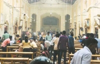 تفجيرات إرهابية تخلف عشرات القتلى والجرحـى بسريلانكا