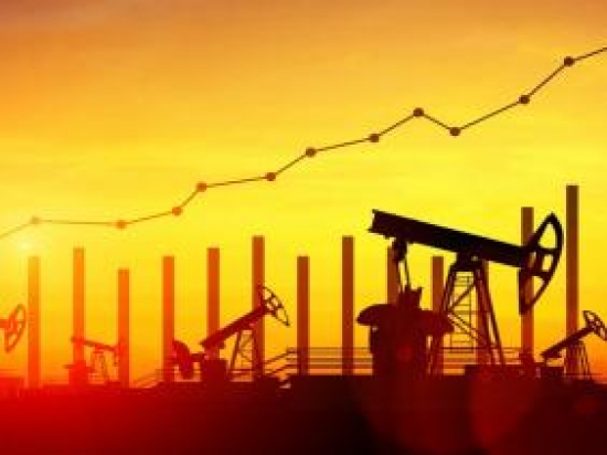 ارتفاع أسعار النفط بفعل تزايد آمال في التوصل الى اتفاق لخفض الإنتاج