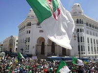 ولاية الجزائر: تشققات بسلالم مبني البريد المركزي تهدد بانهياره