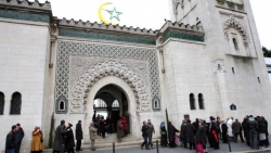 المجلس الفرنسي للديانة الإسلامية يرفض اعتباره &quot;أهالي&quot; للجمهورية