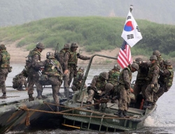 الرئيس الأمريكي يسعى لتخفيض قوات بلاده في كوريا الجنوبية