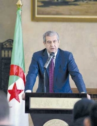 الحكومة ترحّب بأيّ مبادرة لحوار وطني يجمع الجزائريين