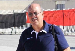 اتحاد العاصمة: إقالة عبد القادر يعيش المدرب المساعد لبول بوت
