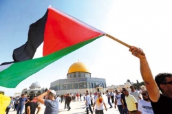 الفلسطينيّون يحيون الذّكرى 57 للثّورة