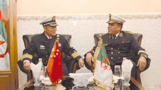 مفرزة سفن حربية للقوات البحرية الصينية ترسو  بميناء الجزائر