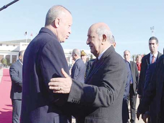 الرئيس التركي أردوغان يغادر الجزائر