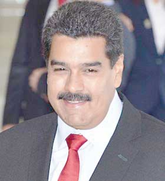 مادورو: نعم لحوار وطني لحل الأزمة بفنزويلا دون تدخّل خارجي