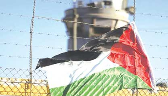 الإفراج اليـوم عـن 3 أسرى صهايـــنة مقابــل 90 معتقـلا فلسطينـيا