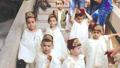 توزيع وجبات الإفطار..حفـلات ختـان جماعـي وكسـوة العيـد