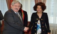 أويحيى يستقبل وزيرة العلاقات الخارجية والتعاون لجنوب إفريقيا