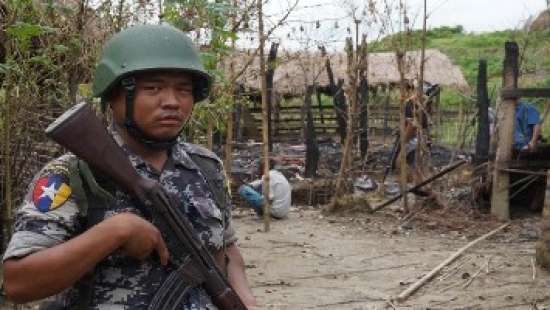 ميانمار:  12 شخصا في هجمات  للروهينغا على مواقع للشرطة والجيش