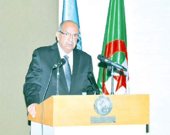 مساهل يمثل الجزائر في اجتماع فريتاون