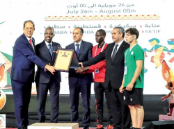 جمعية اللّجان الأولمبية الإفريقيـة  تكـرّم رئيـس الجمهوريـة