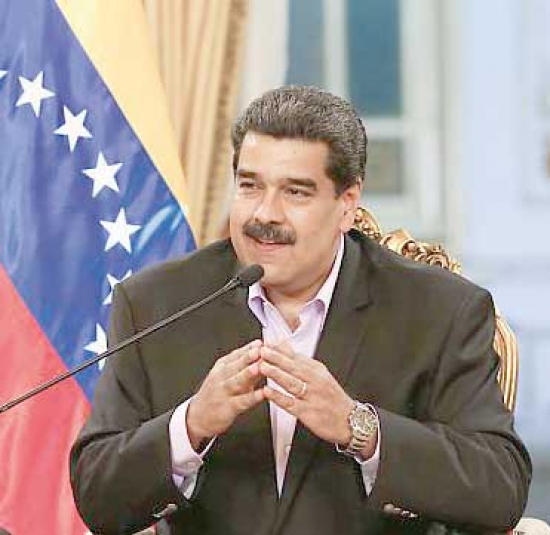 مؤيدو مادورو والمعارضون وجها لوجه