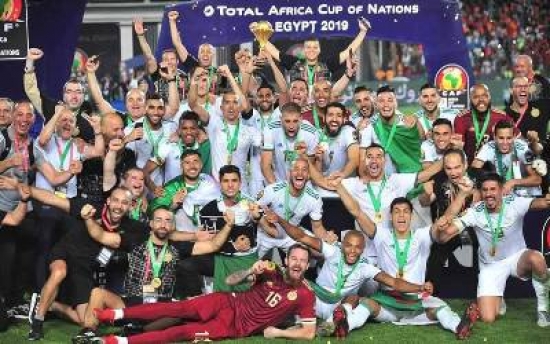 ‏تصنيف ‎الفيفا لشهر نوفمبر : الجزائر تتقدم إلى المرتبة الـ 35 عالميا والـ4 إفريقيا