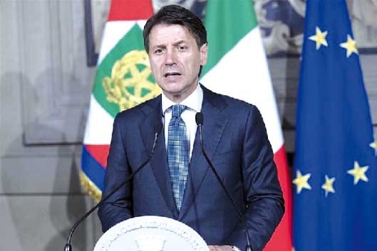 رئيس مجلس الوزراء الايطالي في زيارة عمل وصداقة إلى الجزائر