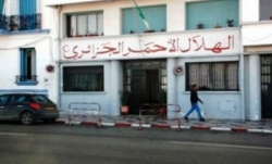 الهلال الأحمر الجزائري : ألف عائلة معوزة تستفيد من مساعدة مالية بمناسبة عيد  الفطر