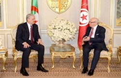 سلال يستقبل من طرف الرئيس التونسي باجي قايد السبسي