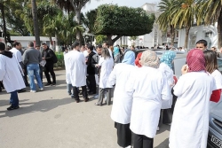 الأطباء المقيمون العاملون بالجزائر العاصمة يجمعون على مواصلة الإضراب