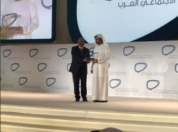 مساهل يتحصل على جائزة رواد التواصل الاجتماعي العرب في فئة السياسة