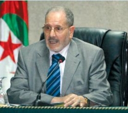 رئيس المجلس الإسلامي الأعلى يدعو إلى تعزيز التعاون لصد التهديدات التي تستهدف المنطقة