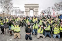 «السّترات الصّفراء» تعود إلى التّظاهر في فرنسا