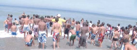2.000 طفل بولاية  من أدرار يحظون بمخيمات صيفية على الشواطئ