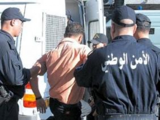 ملء وتوقيع استمارات الترشح للرئاسات : اعتقال 8 موظفين بلديين متلبسين بسوق أهراس