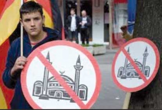 «الإسلاموفوبيا» تتصاعد  في أوروبا خلال شهر رمضان