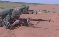 وزارة الدفاع : ضبط مسدس رشاش من نوع كلاشنيكوف وكمية من الذخيرة ومنظار خاص بالقاذف الصاروخي RPG-7 بورقلة