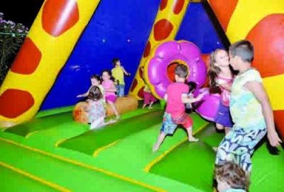 ملعب “واڤنوني” فضاء لترفيه العائلات ألعاب تسلية وفكرية للأطفال