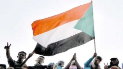 «قوى الحرية والتّغيير» توافق على مفاوضات مباشرة مع المجلس العسكري