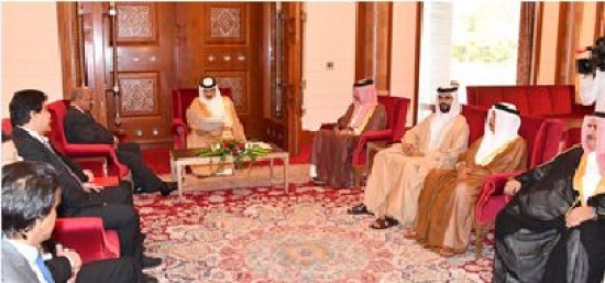 مساهل يسلم رسالة من الرئيس بوتفليقة إلى ملك البحرين