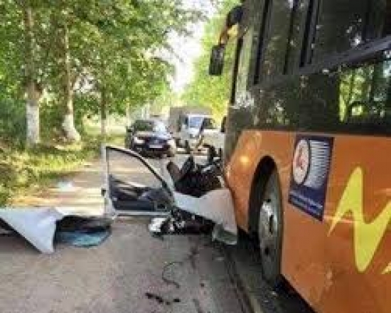 تيسمسيلت : 8 جرحى في اصطدام بين حافلة لنقل الطلبة وثلاث سيارات