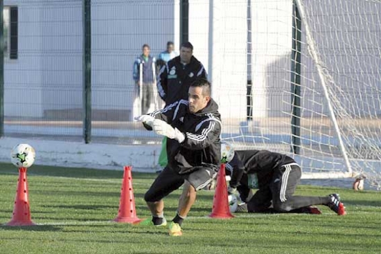 عدد اللاعبين الجزائريين في ارتفاع مستمر في الدوري السعودي