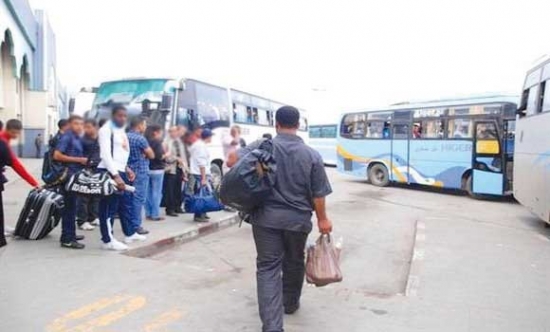 السلطات مطالبة بالتدخل لتذليل صعوبات النقل الجماعي للمسافرين