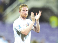 غضـب دي بروين.. وصرامــة كونتـي