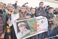 عائلة الفقيد أحمد ڤايد صالح تشكر الشعب الجزائري