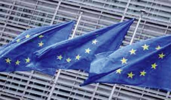 الاتحاد الأوروبي يصعد الضغوط المالية  على بولونيا والمجر