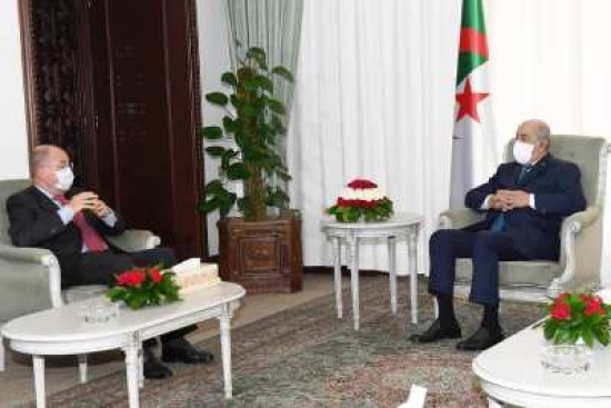 الرئيس تبون يستقبل سفير فرنسا بالجزائر